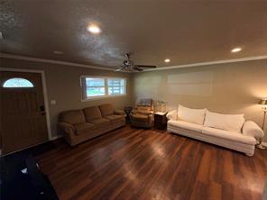 1405 Thompson Drive - Photo 5