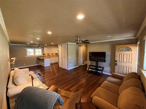 1405 Thompson Drive - Photo 7