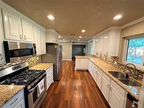 1405 Thompson Drive - Photo 9