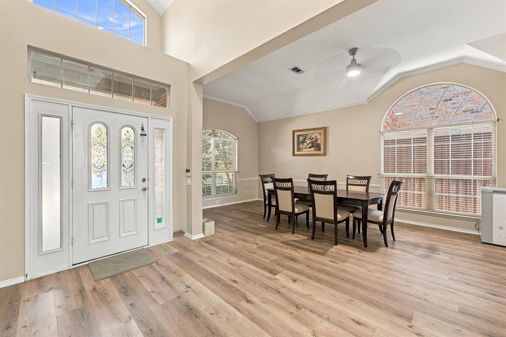 1320 Pinehurst Drive - Photo 3