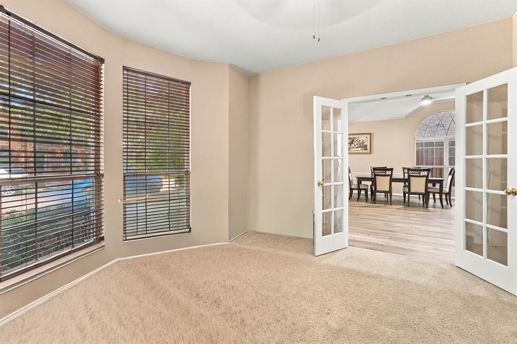 1320 Pinehurst Drive - Photo 5