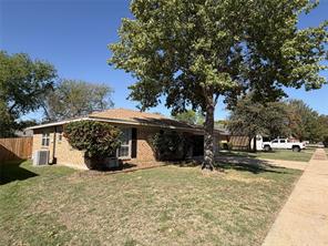 6617 Wooddale Drive - Photo 3