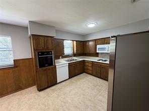 6617 Wooddale Drive - Photo 37