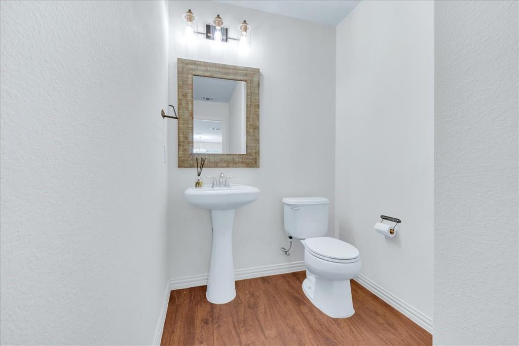 821 Honeywell Drive - Photo 8