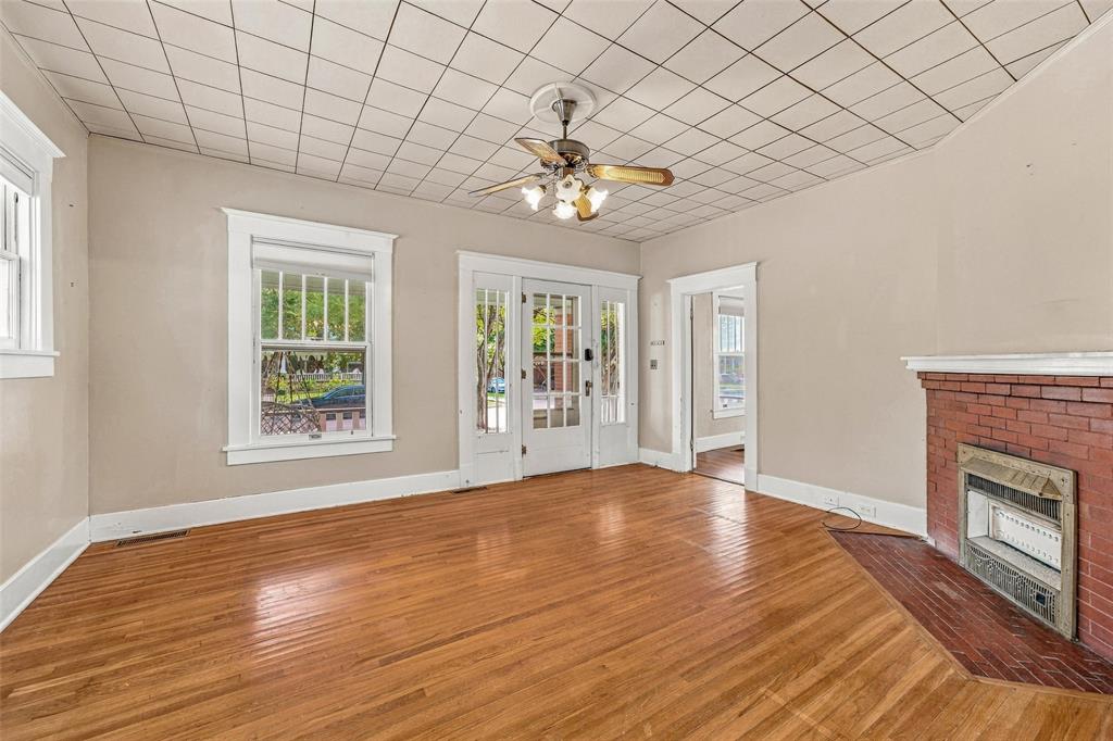 1728 5th Avenue - Photo 3