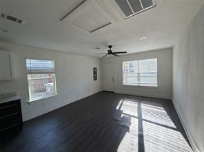 402 Lansing Street - Photo 18