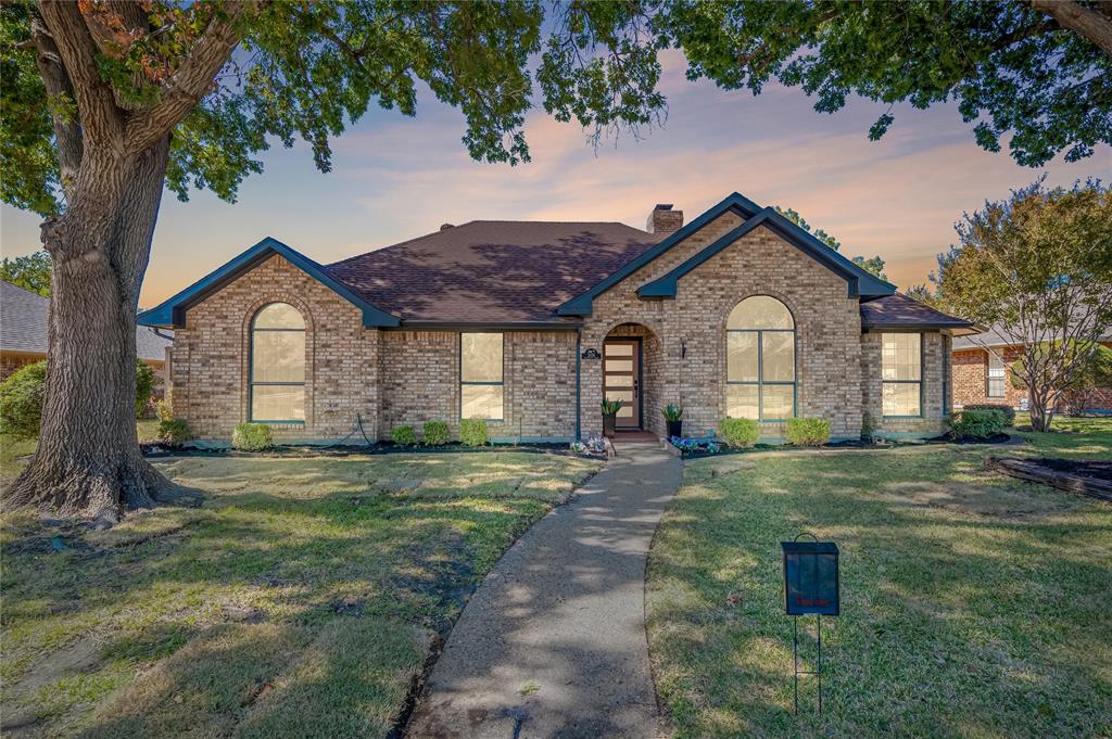 3106 University Drive - Photo 1