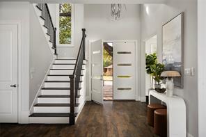 5517 Charlestown Drive - Photo 3