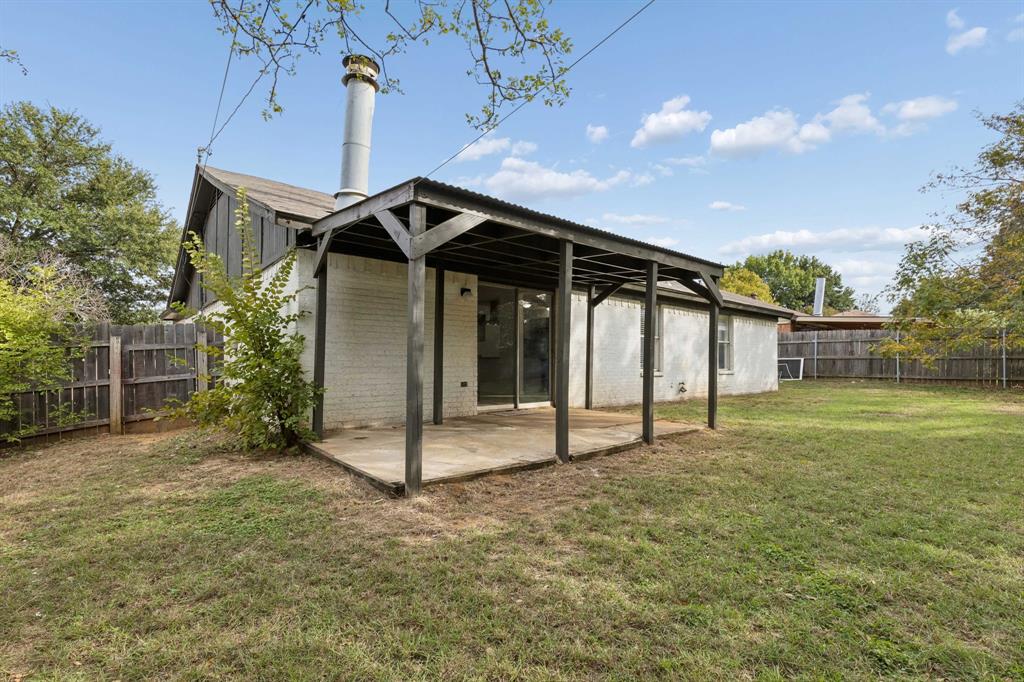 6006 Maple Springs Drive - Photo 24