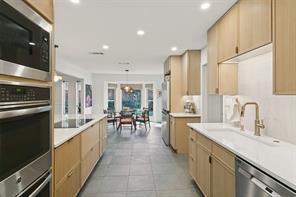 916 Willow Way - Photo 13