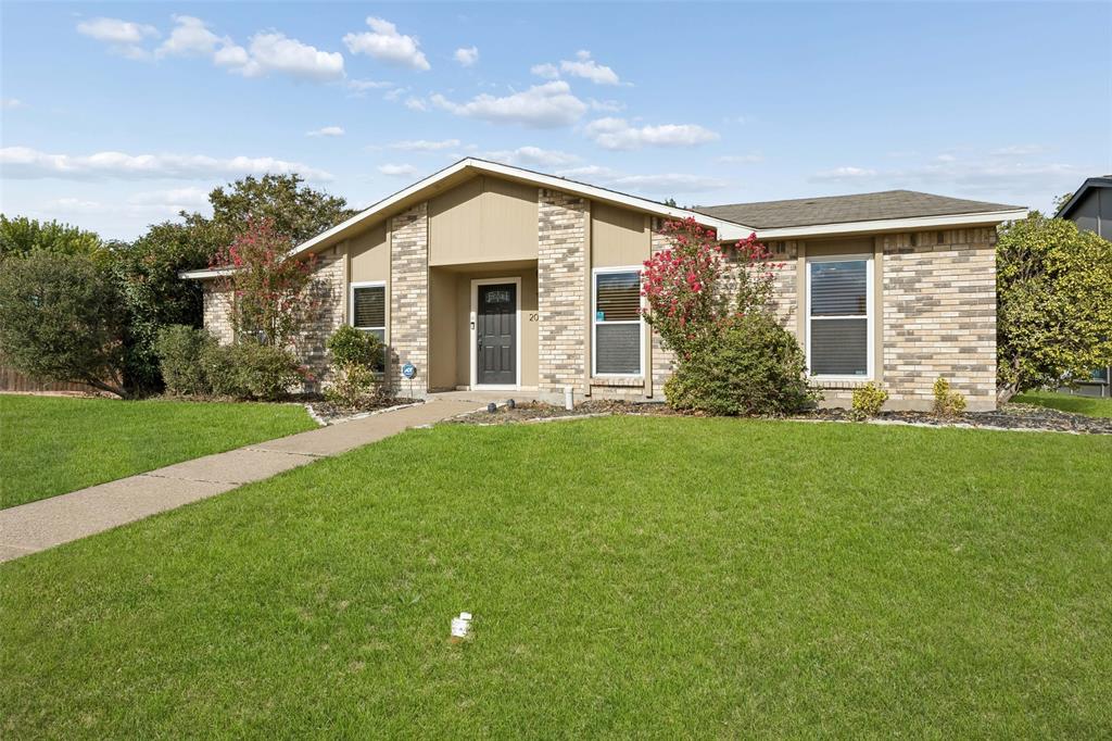 205 Lucinda Drive - Photo 2