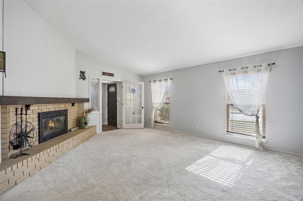 205 Lucinda Drive - Photo 5