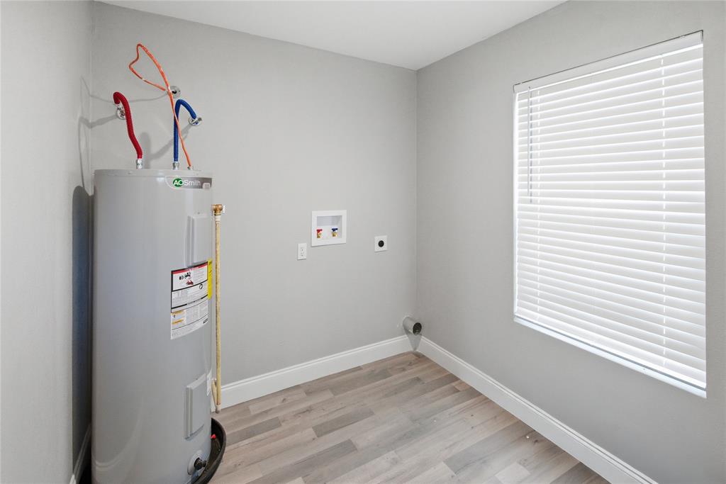 2803 Ross Avenue - Photo 14
