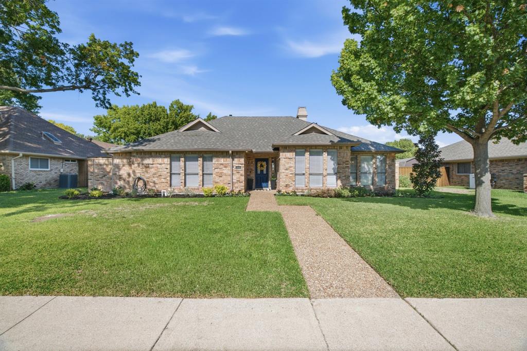 208 Steamboat Drive - Photo 1
