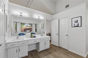 2051 Robin Hill Lane - Photo 18
