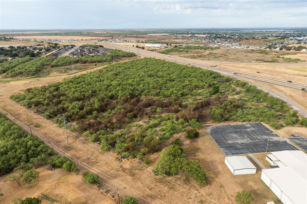 5101 S HENRY GRACE FREEWAY - Photo 2