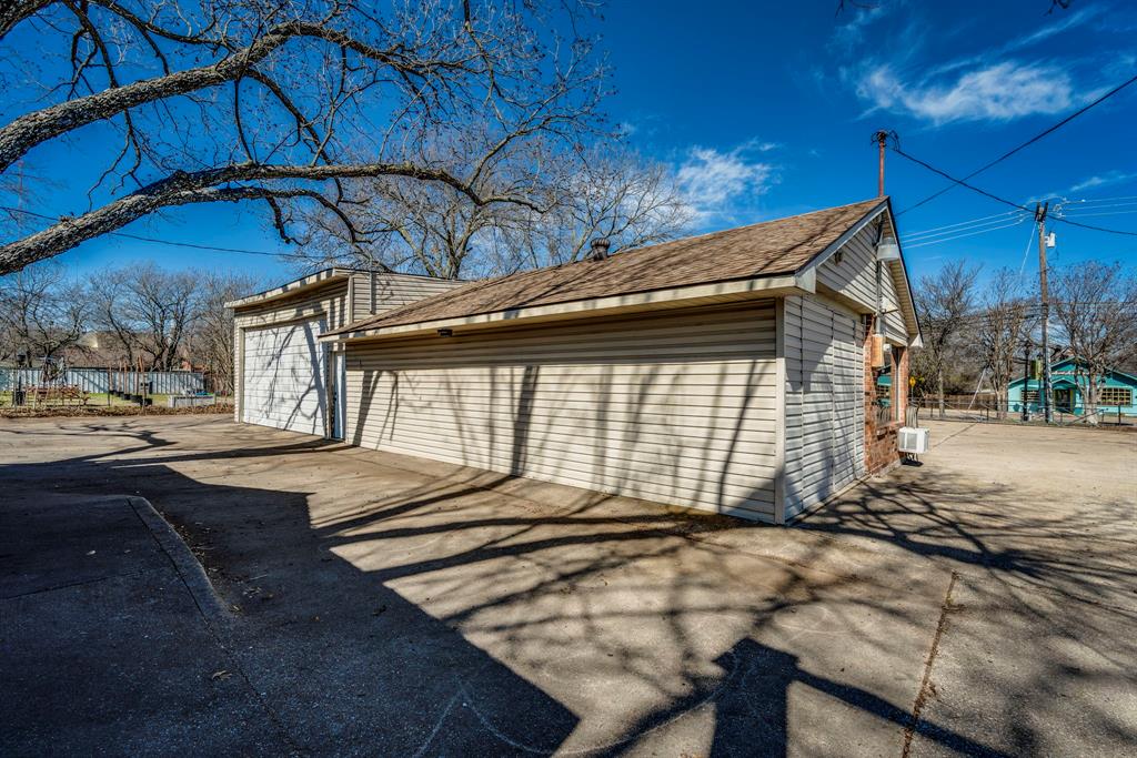 402 W Belt Line Road - Photo 6