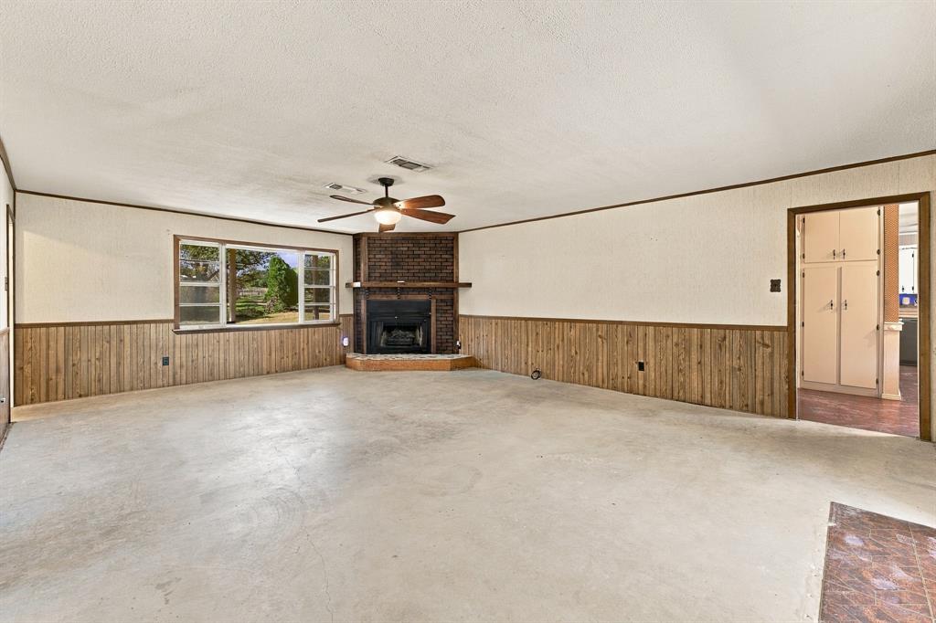260 County Road 4593 - Photo 11