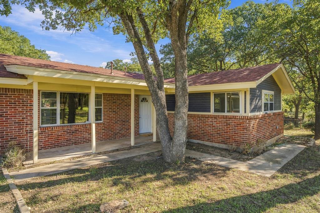 260 County Road 4593 - Photo 2