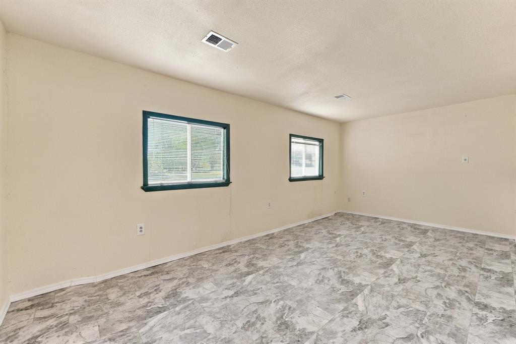 260 County Road 4593 - Photo 25