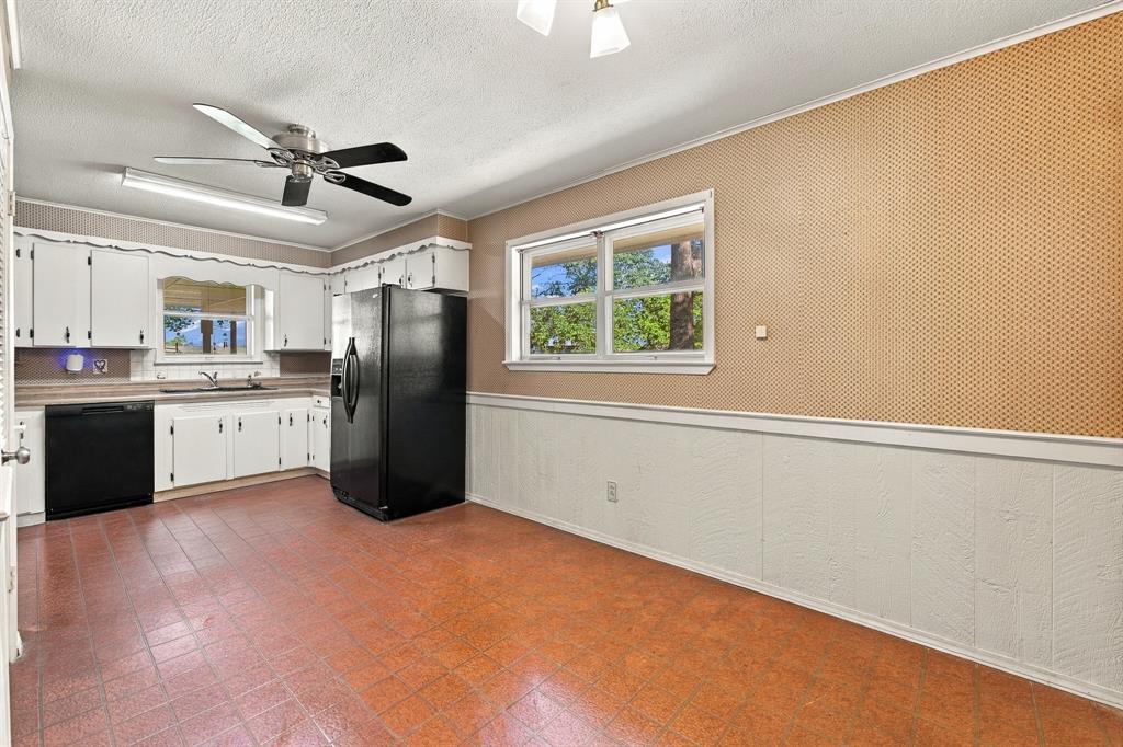 260 County Road 4593 - Photo 9