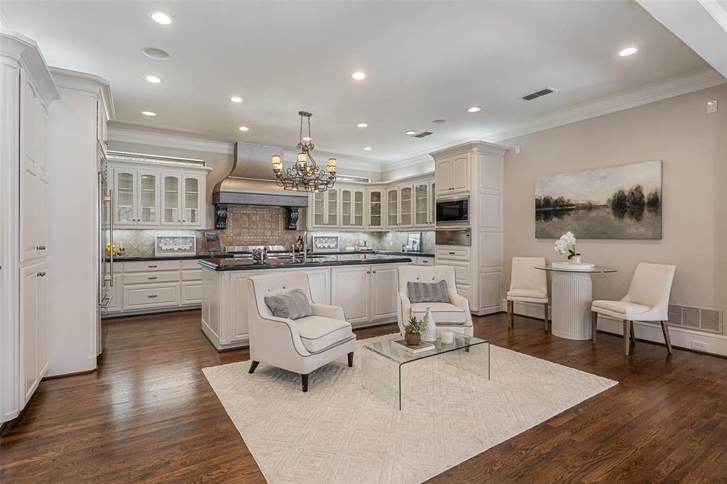 7404 Glen Albens Circle - Photo 10