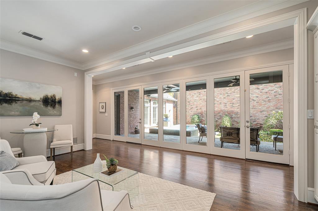 7404 Glen Albens Circle - Photo 11