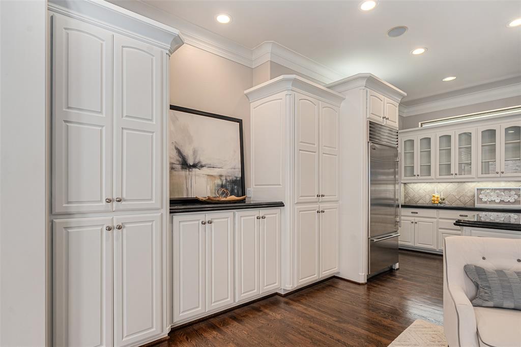 7404 Glen Albens Circle - Photo 12