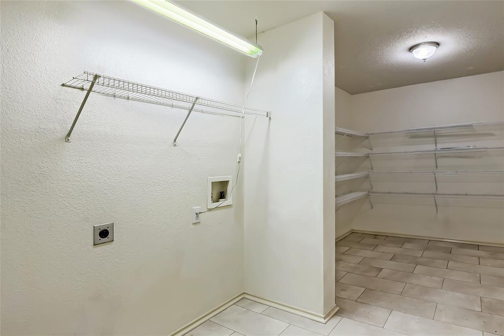 8127 Abbey Glen Court - Photo 23