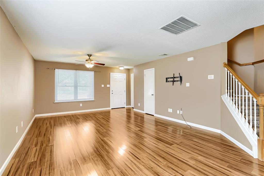 8127 Abbey Glen Court - Photo 3