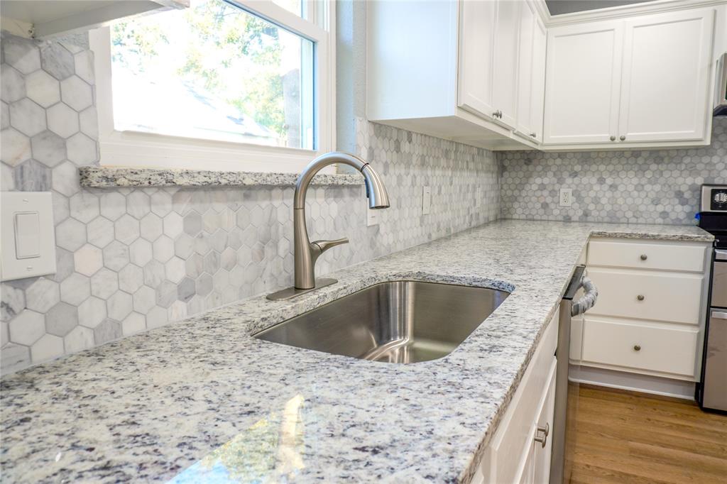 3021 Delaware Trail - Photo 11