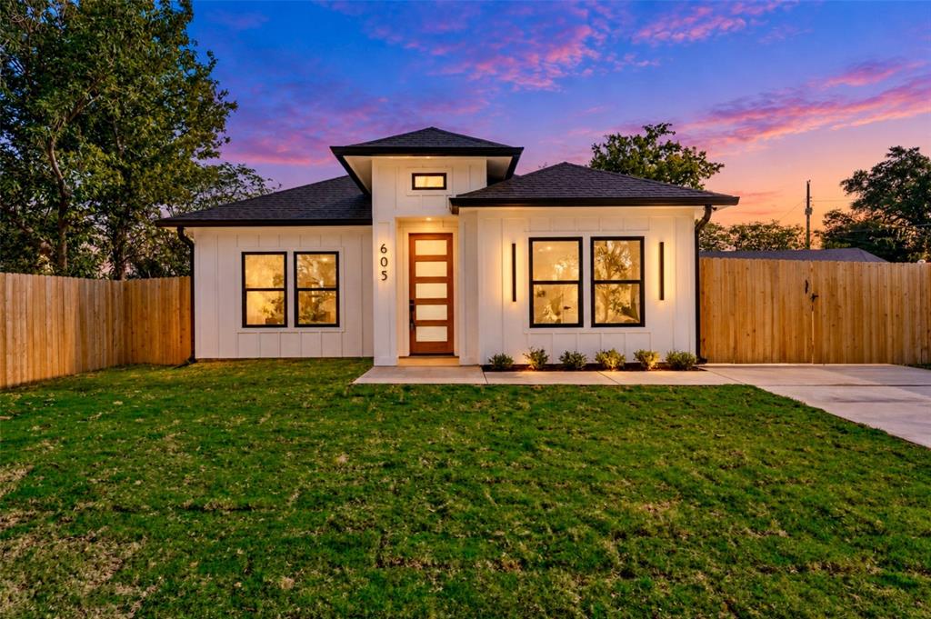 605 Lottie Street - Photo 1