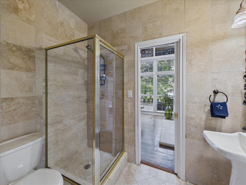 3011 Country Club Drive - Photo 13