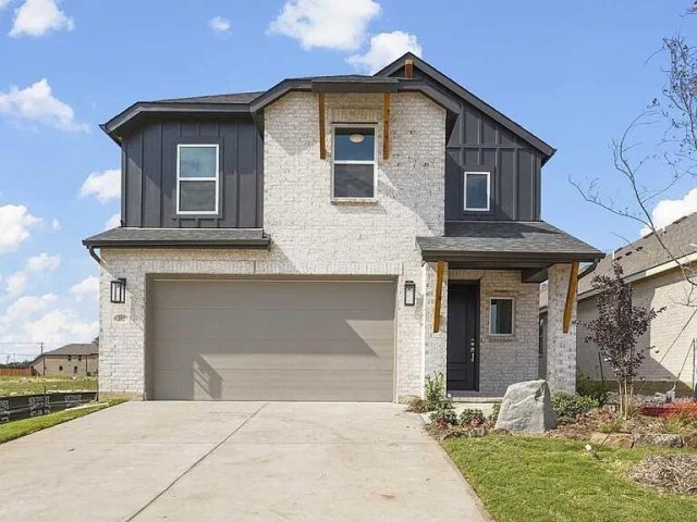 3512 Cloverleaf Lane