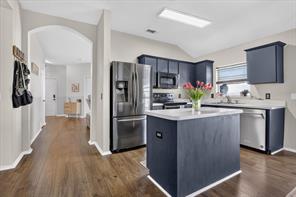 4930 Urban Avenue - Photo 2