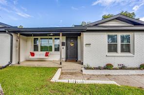 6208 Walnut Drive - Photo 2