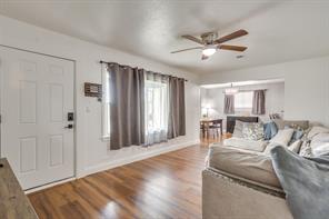 6208 Walnut Drive - Photo 3