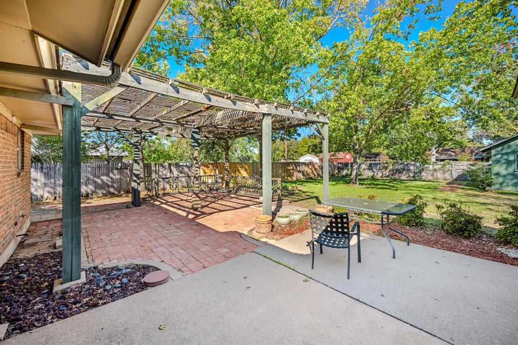 1703 Lamar Street - Photo 17
