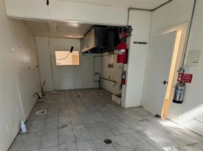 406 W Belt Line Road - Photo 12