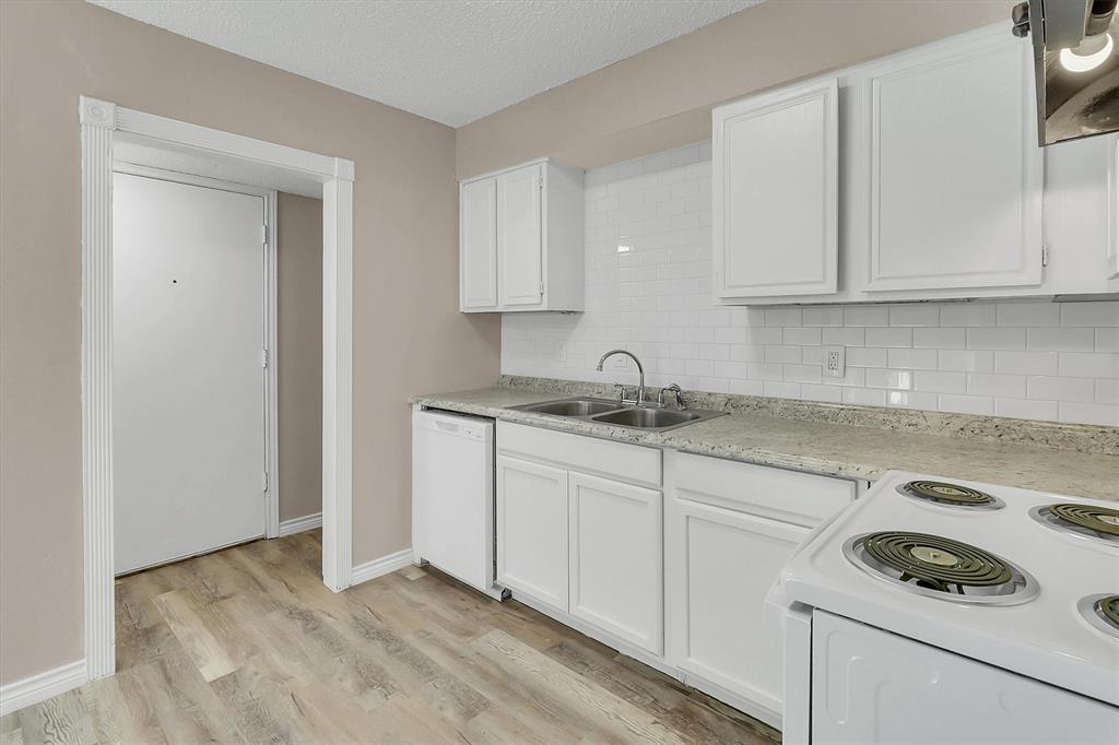 2434 Weatherby Drive - Photo 21