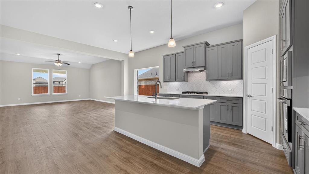 720 CELESTIAL Way - Photo 5