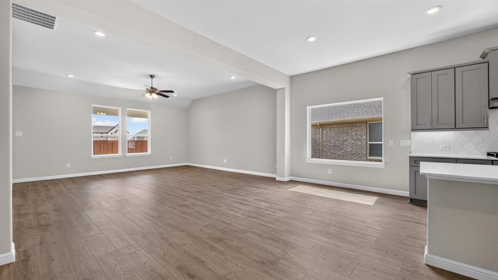 720 CELESTIAL Way - Photo 8
