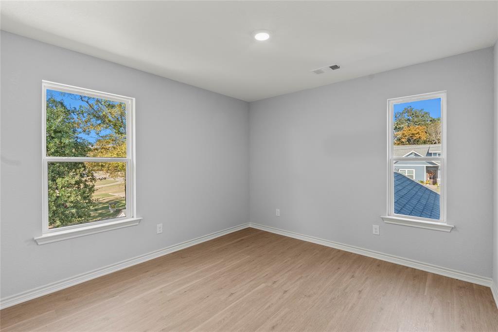 314 Oak Creek Drive - Photo 15