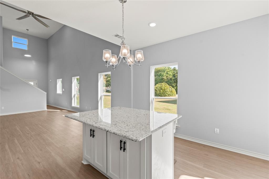 314 Oak Creek Drive - Photo 9