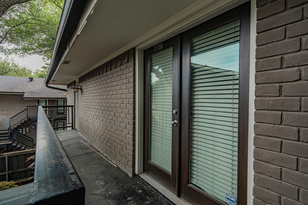 7809 Meadow Park Drive - Photo 13