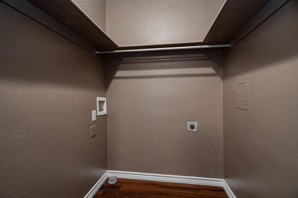 7809 Meadow Park Drive - Photo 20