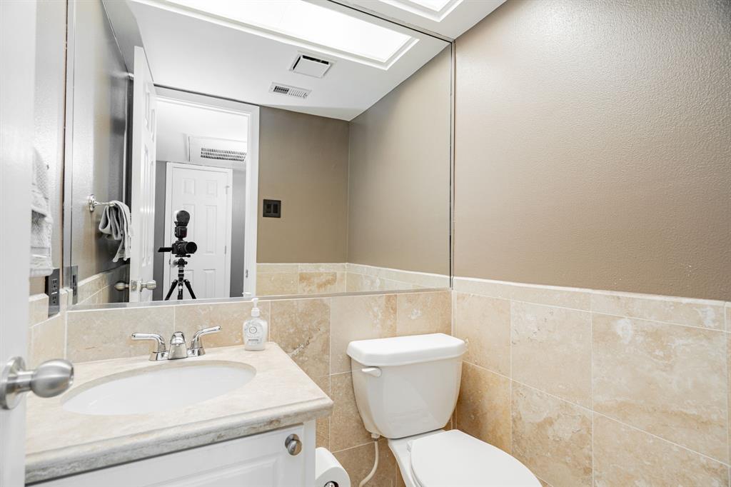 7809 Meadow Park Drive - Photo 25