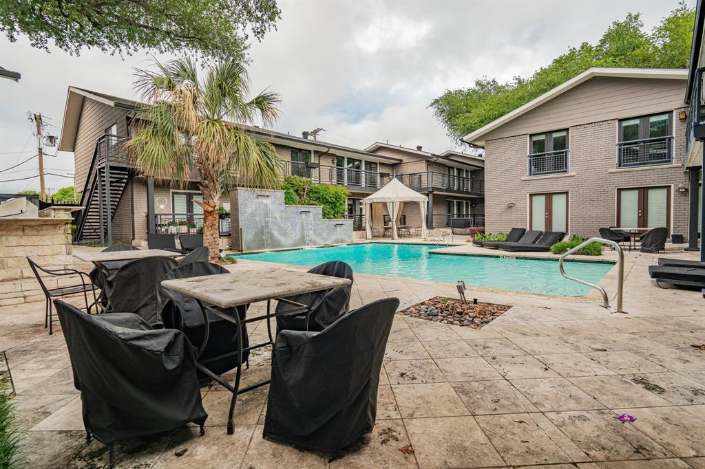 7809 Meadow Park Drive - Photo 3
