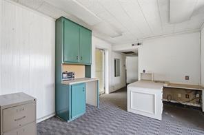 2615 Wesley Street - Photo 10