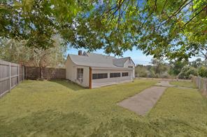 2035 Haltom Road - Photo 33